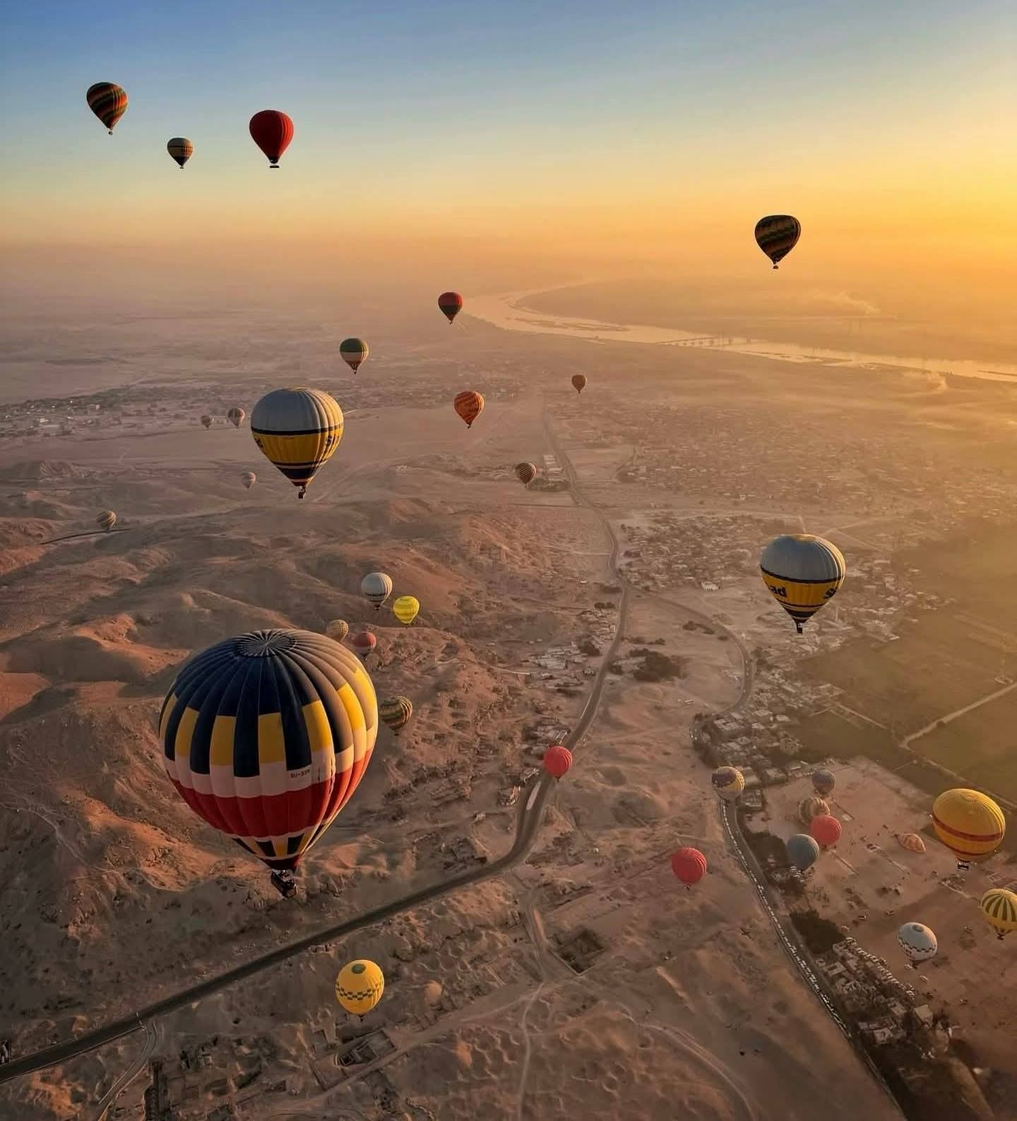 الأقصر تشهد تحليق 60 رحلة بالون طائر تقل على متنها 1500 سائح