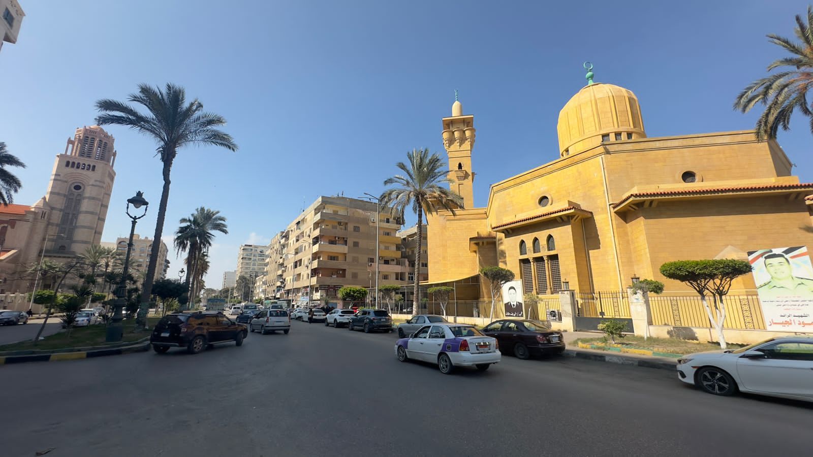 المسجد والكنيسة المسجد والكنيسة