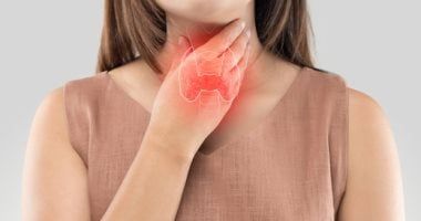 تحذير بشأن قصور الغدة الدرقية.. تغيرات جلدية لا ينبغي تجاهلها تحذير بشأن قصور الغدة الدرقية.. تغيرات جلدية لا ينبغي تجاهلها