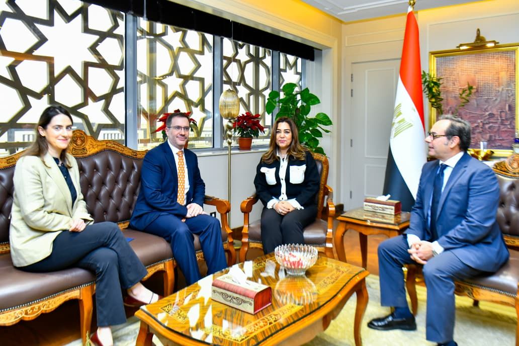 خلال اللقاء خلال اللقاء