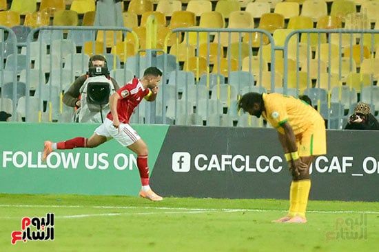 احتفال محمود تريزيجيه بالهدف احتفال محمود تريزيجيه بالهدف