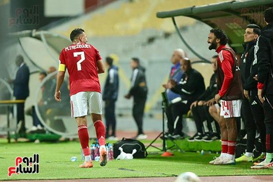 احتفال تريزيجيه والشحات احتفال تريزيجيه والشحات