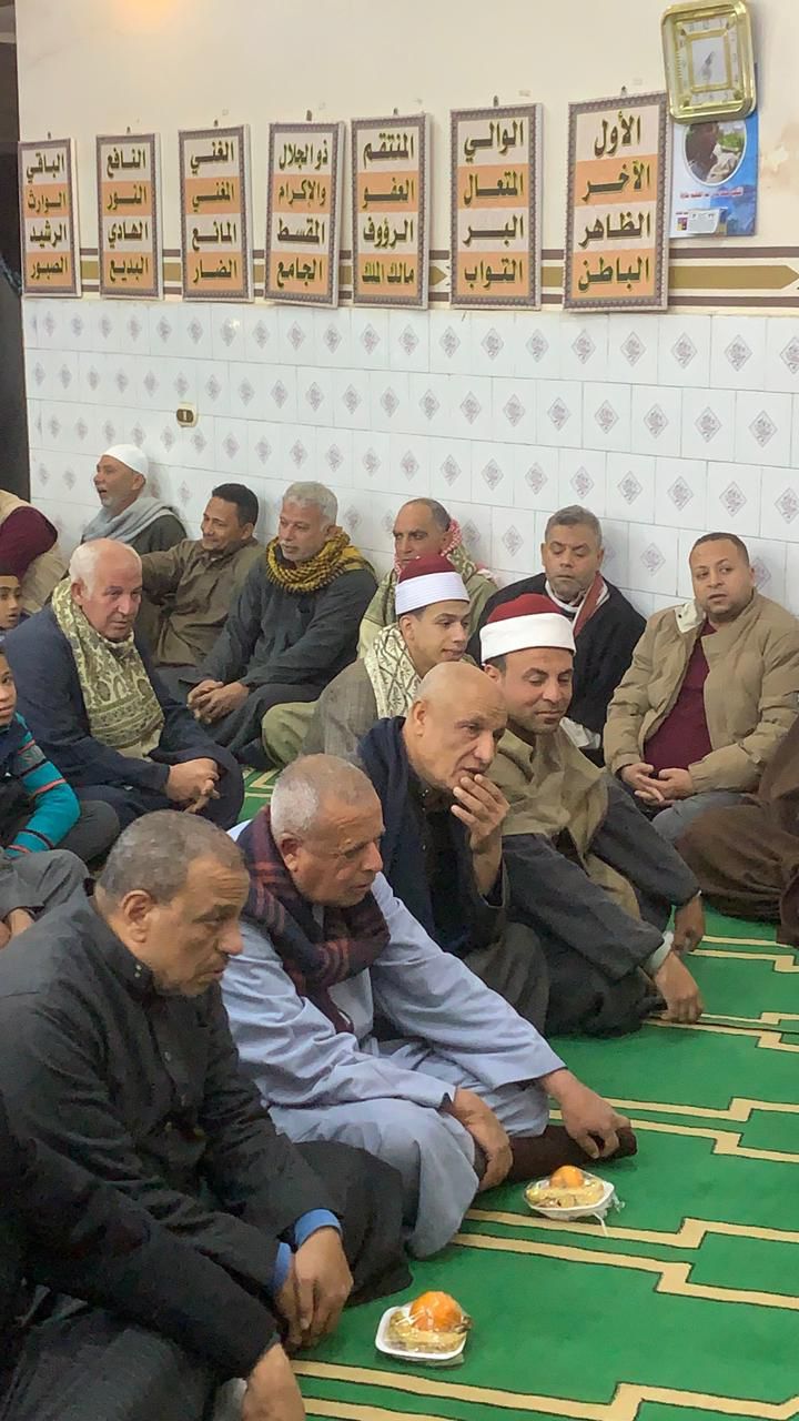 أهالي قرية طنط الجزيرة بالقليوبية يستقبلون شهر شعبان بأمسية دينية (2) أهالي قرية طنط الجزيرة بالقليوبية يستقبلون شهر شعبان بأمسية دينية (2)
