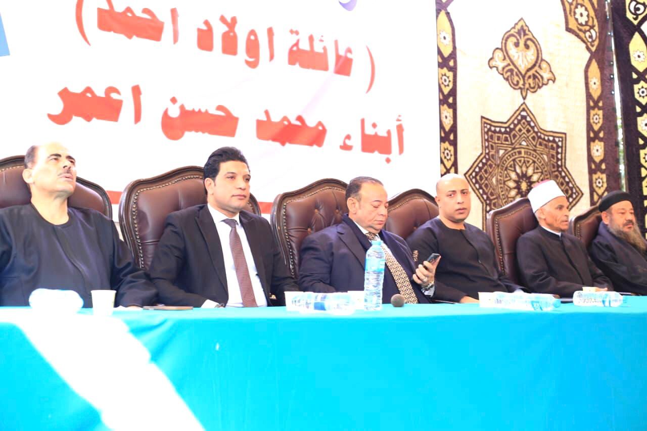 إنهاء خصومة ثأرية بقرية الصوامعة شرق أخميم (1) إنهاء خصومة ثأرية بقرية الصوامعة شرق أخميم (1)