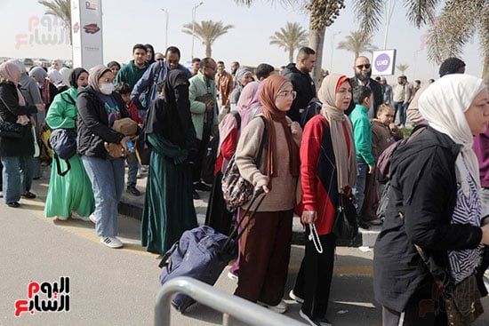 طوابير معرض الكتاب طوابير معرض الكتاب