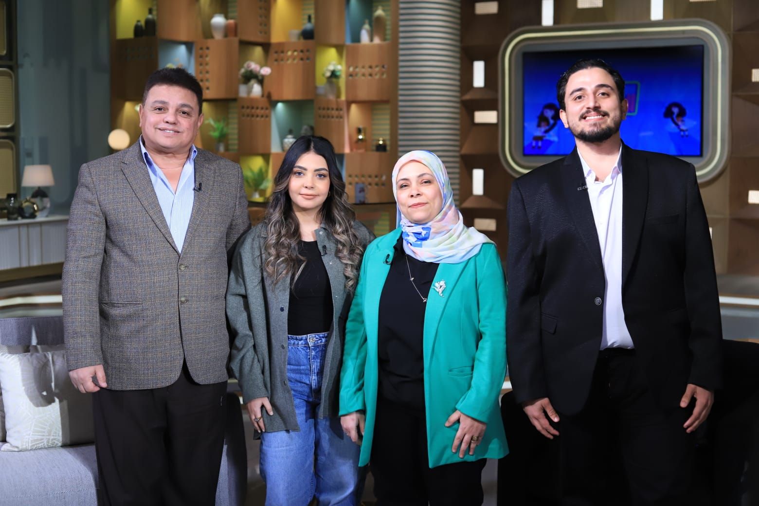 بعد نجاح ميد تيرم ولعبة وقلبت بجد (2)