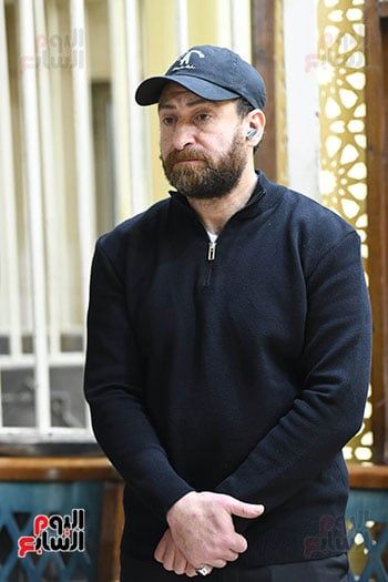 نضال الشافعى يستقبل عزاء والدته نضال الشافعى يستقبل عزاء والدته