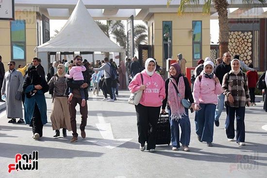 ابتسامة في طريق المعرض ابتسامة في طريق المعرض