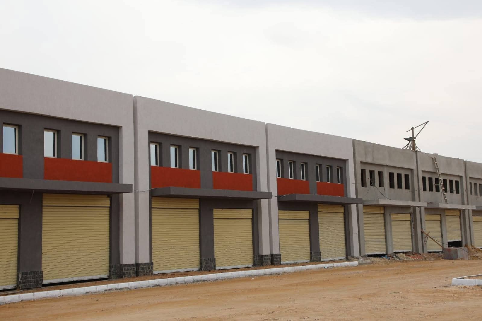 حلات بمساحات مختلفة حلات بمساحات مختلفة