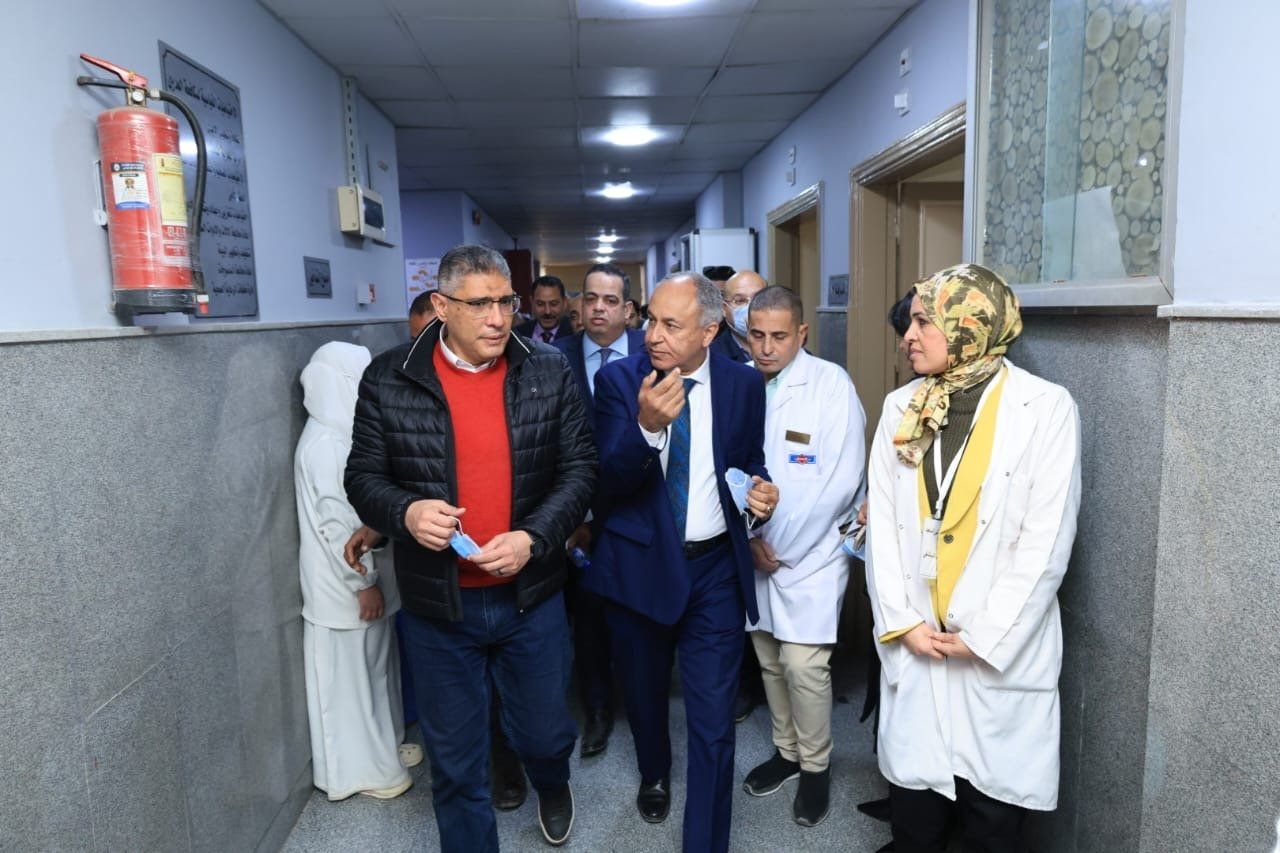 محافظ الجيزة فى جولة بمستشفى الحوامدية محافظ الجيزة فى جولة بمستشفى الحوامدية