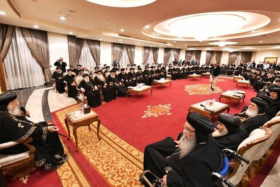 أحبار الكنيسة يستقبلون البابا تواضروس (3)