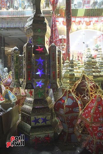 فانوس عملاق من الصاج