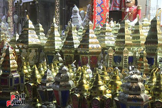 فوانيس مصنوعة من الصاج