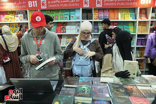 كتب وقراء كتب وقراء