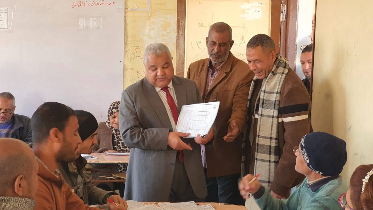 متابعة أعمال تصحيح أوراق امتحانات الشهادة الإعدادية متابعة أعمال تصحيح أوراق امتحانات الشهادة الإعدادية