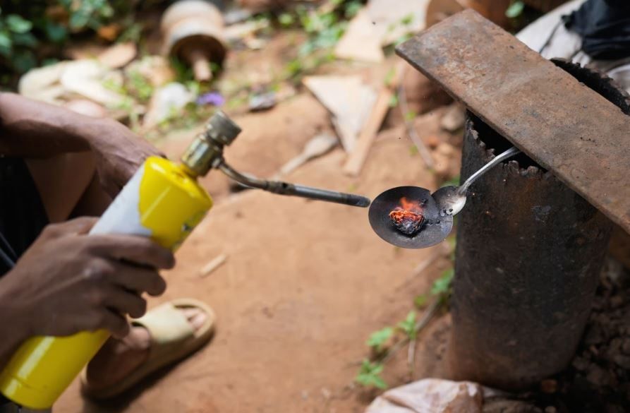 مال المناجم في إل كاياو، فنزويلا، حيث أصبح الذهب مصدراً مهماً للدخل (4) مال المناجم في إل كاياو، فنزويلا، حيث أصبح الذهب مصدراً مهماً للدخل (4)
