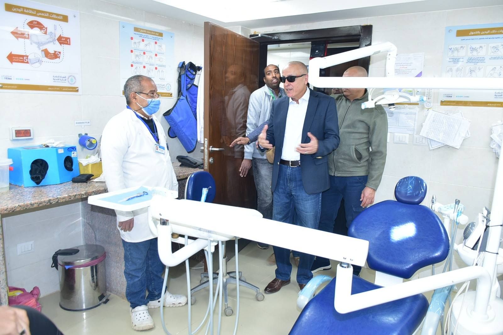 المحافظ يتابع العمل بوحدة طب أسرة الحليلة بإسنا المحافظ يتابع العمل بوحدة طب أسرة الحليلة بإسنا