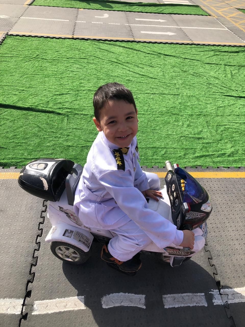 وزارة الداخلية تحتفل بعيد الشرطة رقم 74 وتبث الفرحة في وجوه الأطفال (3) وزارة الداخلية تحتفل بعيد الشرطة رقم 74 وتبث الفرحة في وجوه الأطفال (3)