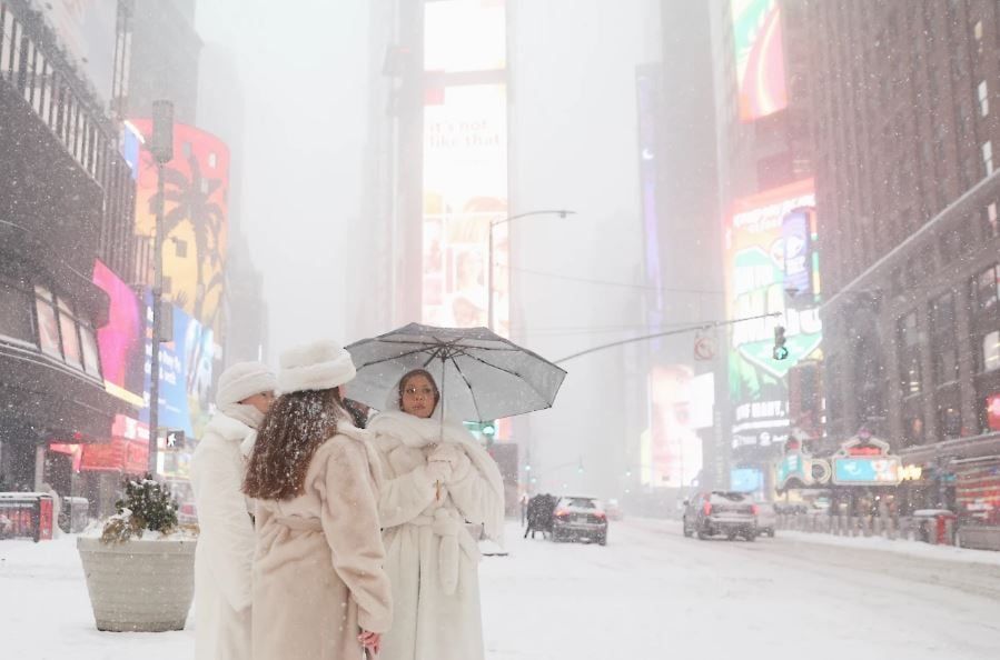 عاصفة شتوية تجتاح الولايات المتحدة بالصور (5) عاصفة شتوية تجتاح الولايات المتحدة بالصور (5)