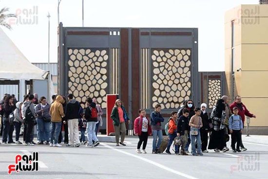 اقبال واضح من مختلف الفئات العمرية اقبال واضح من مختلف الفئات العمرية