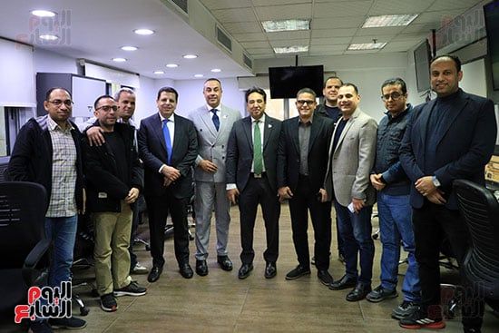 جولة أيمن محسب ومحمود سامى ومحمود الشويخ فى صالة تحرير اليوم السابع (30)