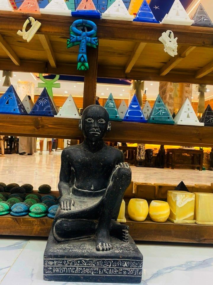 السحر والجمال فى معارض التحف حول الأقصر