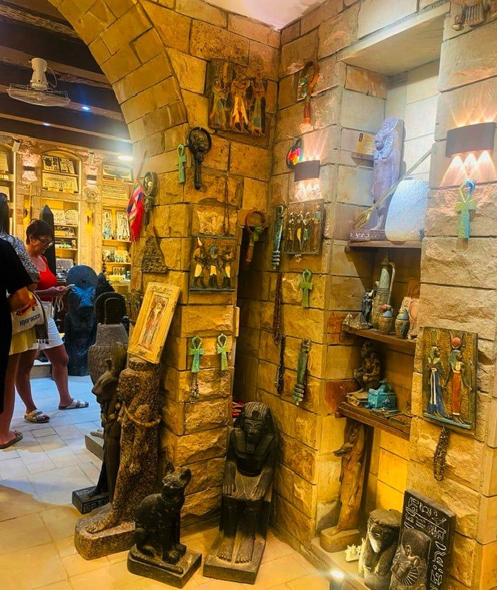 سحر ورش ومصانع الألباستر تتحول لمتاحف غرب الأقصر