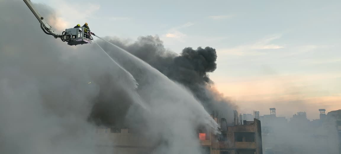 محافظ القاهرة يشرف على إخماد حريق بمنشأة ناصر محافظ القاهرة يشرف على إخماد حريق بمنشأة ناصر