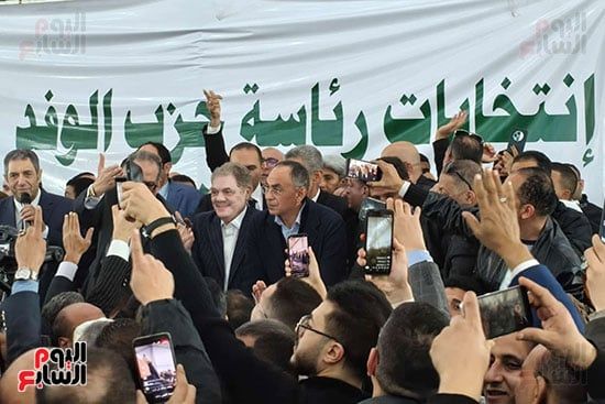 فوز السيد البدوي برئاسة حزب الوفد فوز السيد البدوي برئاسة حزب الوفد