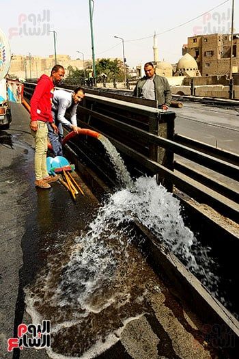 جهود واضحة للعمال في الموقع جهود واضحة للعمال في الموقع