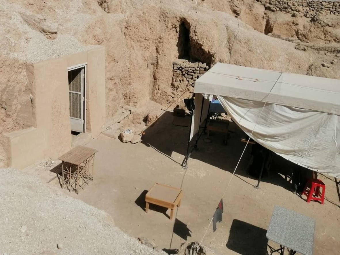 مواقع أعمال البعثة الأسترالية في مقابر ذراع أبو النجا غرب الأقصر مواقع أعمال البعثة الأسترالية في مقابر ذراع أبو النجا غرب الأقصر