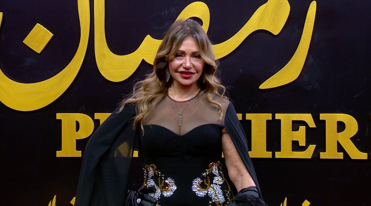 18c8f5cb-e8ec-4d46-8355-d9d813a62182 ليلى علوي تتألق بفستان أسود