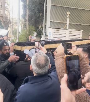 نقل جثمان هدي شعراوي من المستشفى تمهيدا لصلاة الجنازة