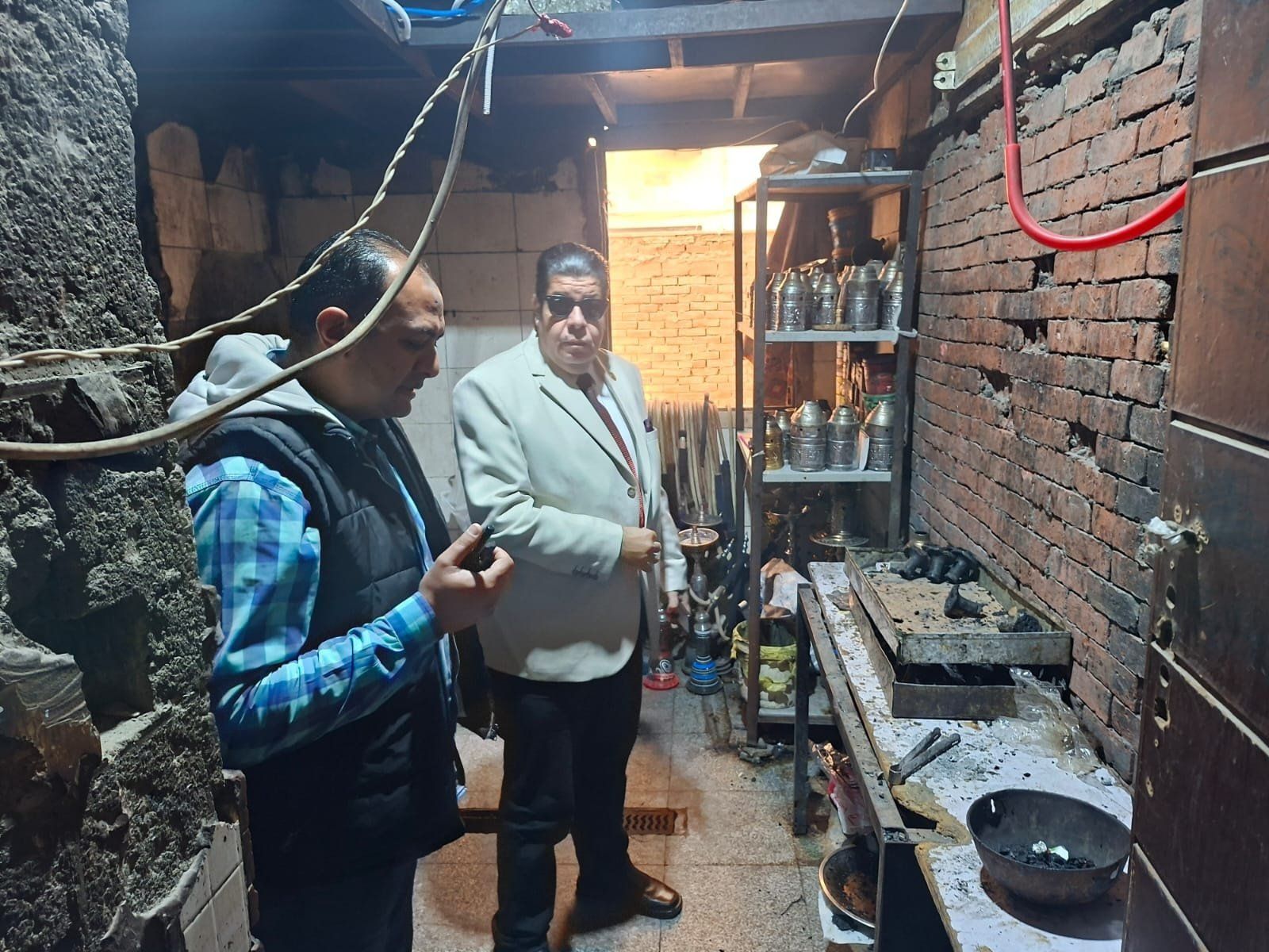 رئيس حي المعادي يقود حملات مكبرة لرفع الإشغالات (3) رئيس حي المعادي يقود حملات مكبرة لرفع الإشغالات (3)