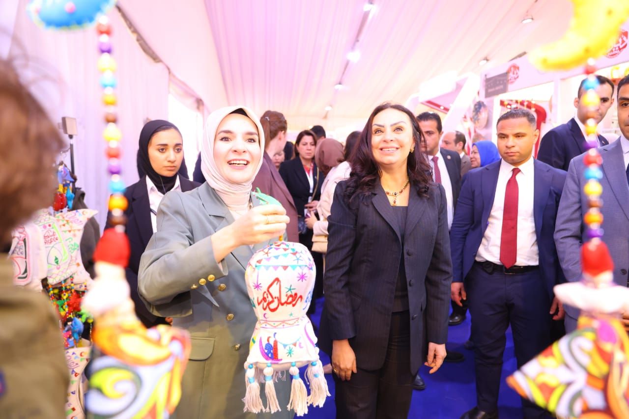 خلال تفقد معرض ديارنا للحرف اليدوية والتراثية