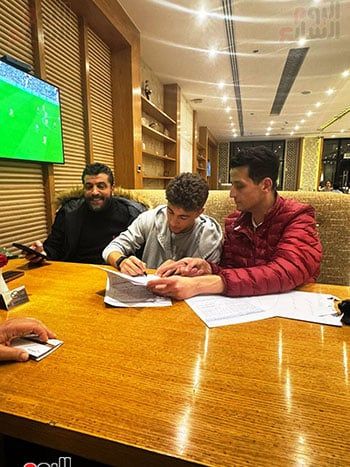 توقيع عودة الفاخوري لبيراميدز (4) توقيع عودة الفاخوري لبيراميدز (4)