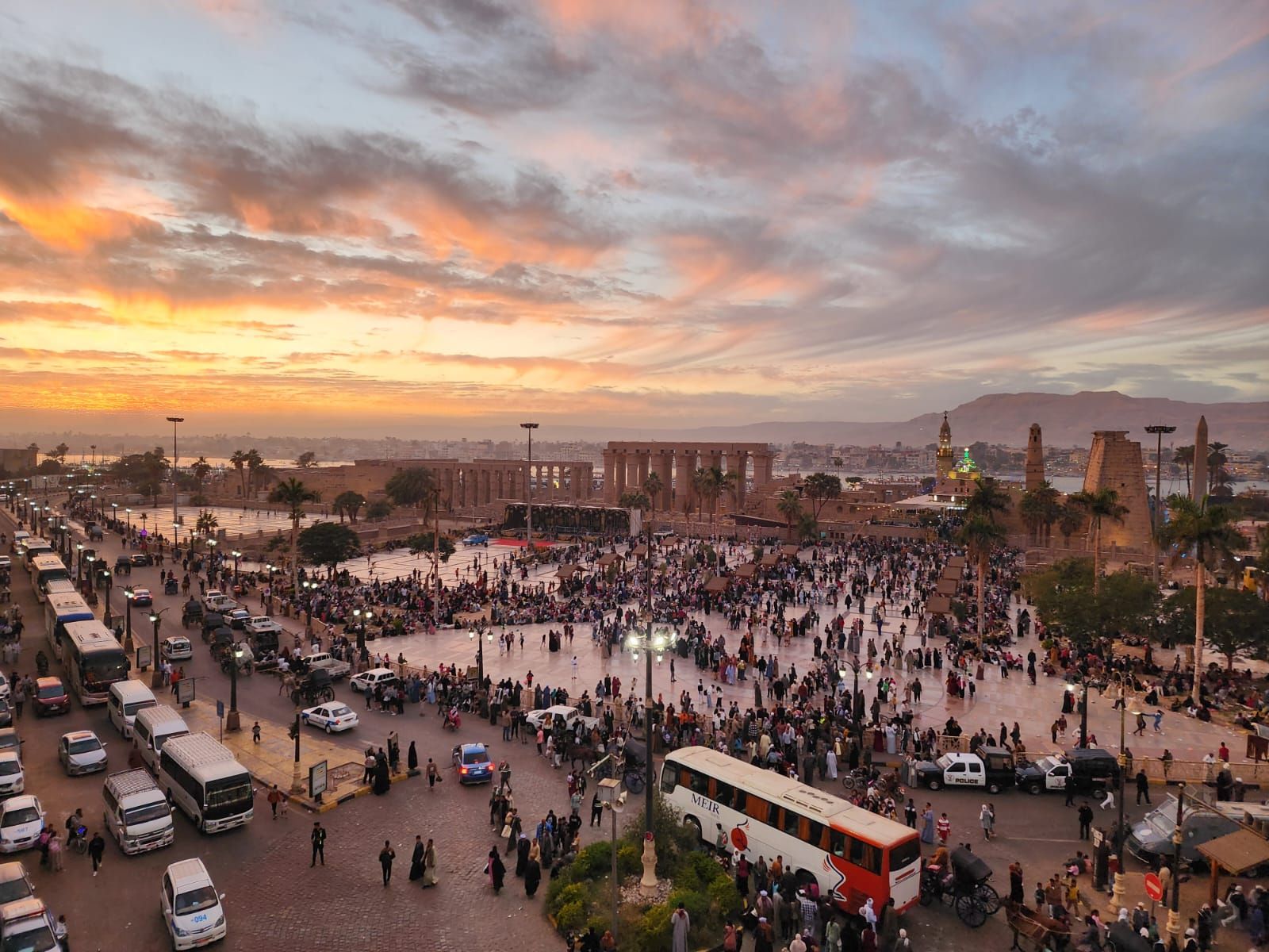 الآلاف يتوافدون على مولد أبو الحجاج الأقصرى