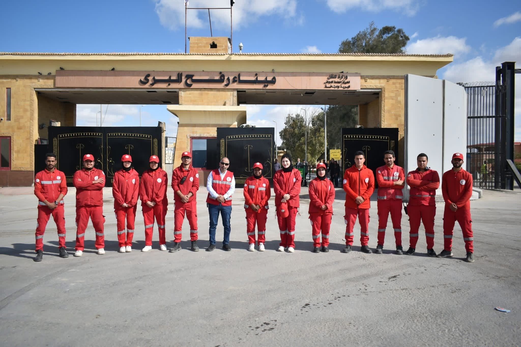 جاهزية رجال الهلال الاحمر المصري جاهزية رجال الهلال الاحمر المصري