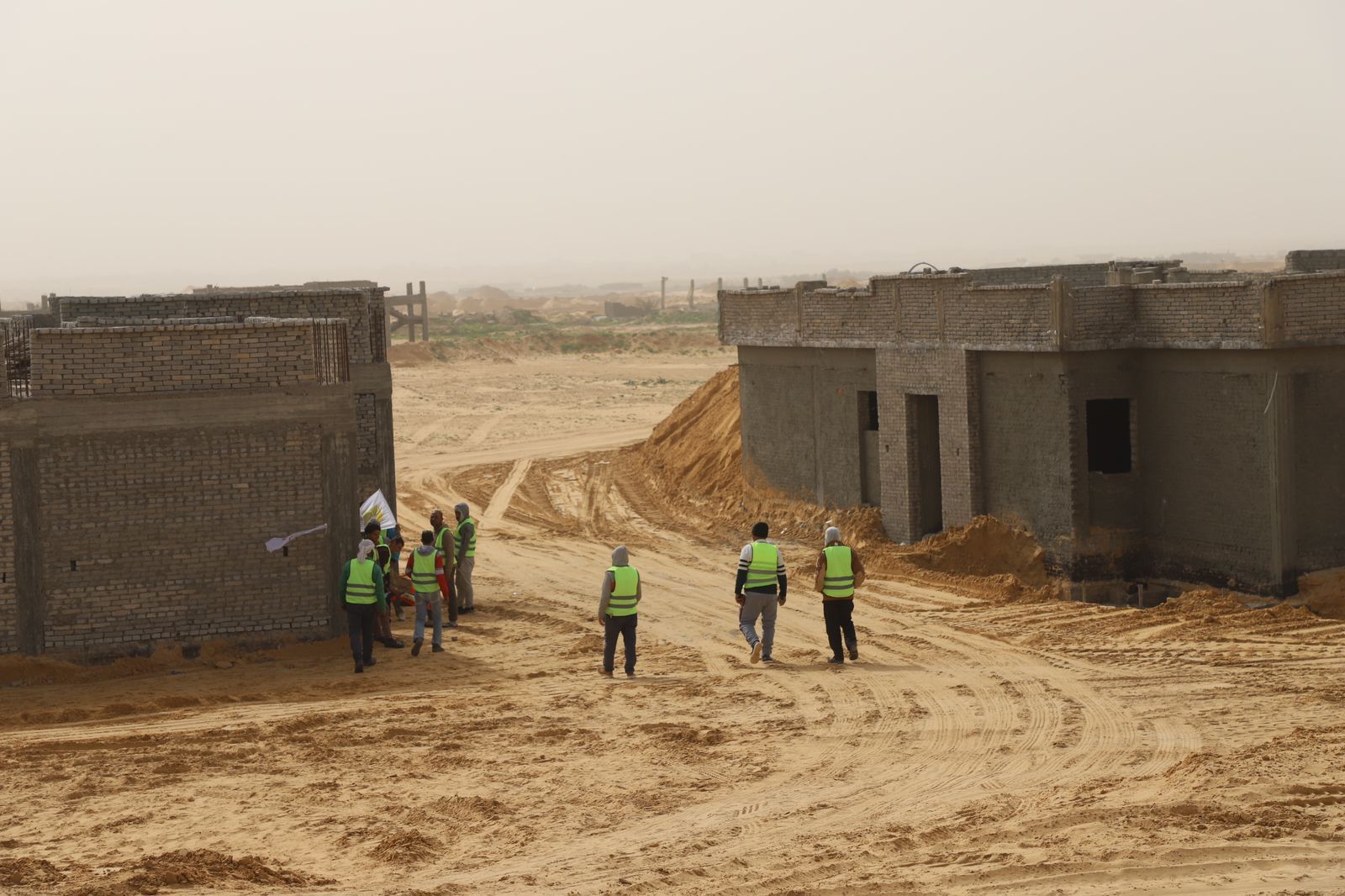 العمل جاري في التجمعات