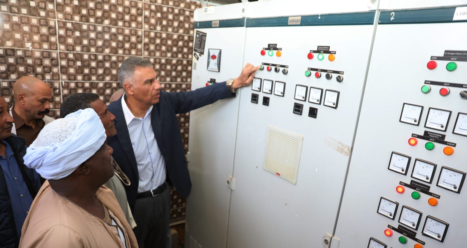 تشغيل تجريبى لصرف الطوناب تشغيل تجريبى لصرف الطوناب