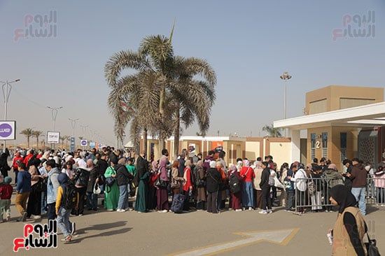 معرض الكتاب (18) معرض الكتاب (18)