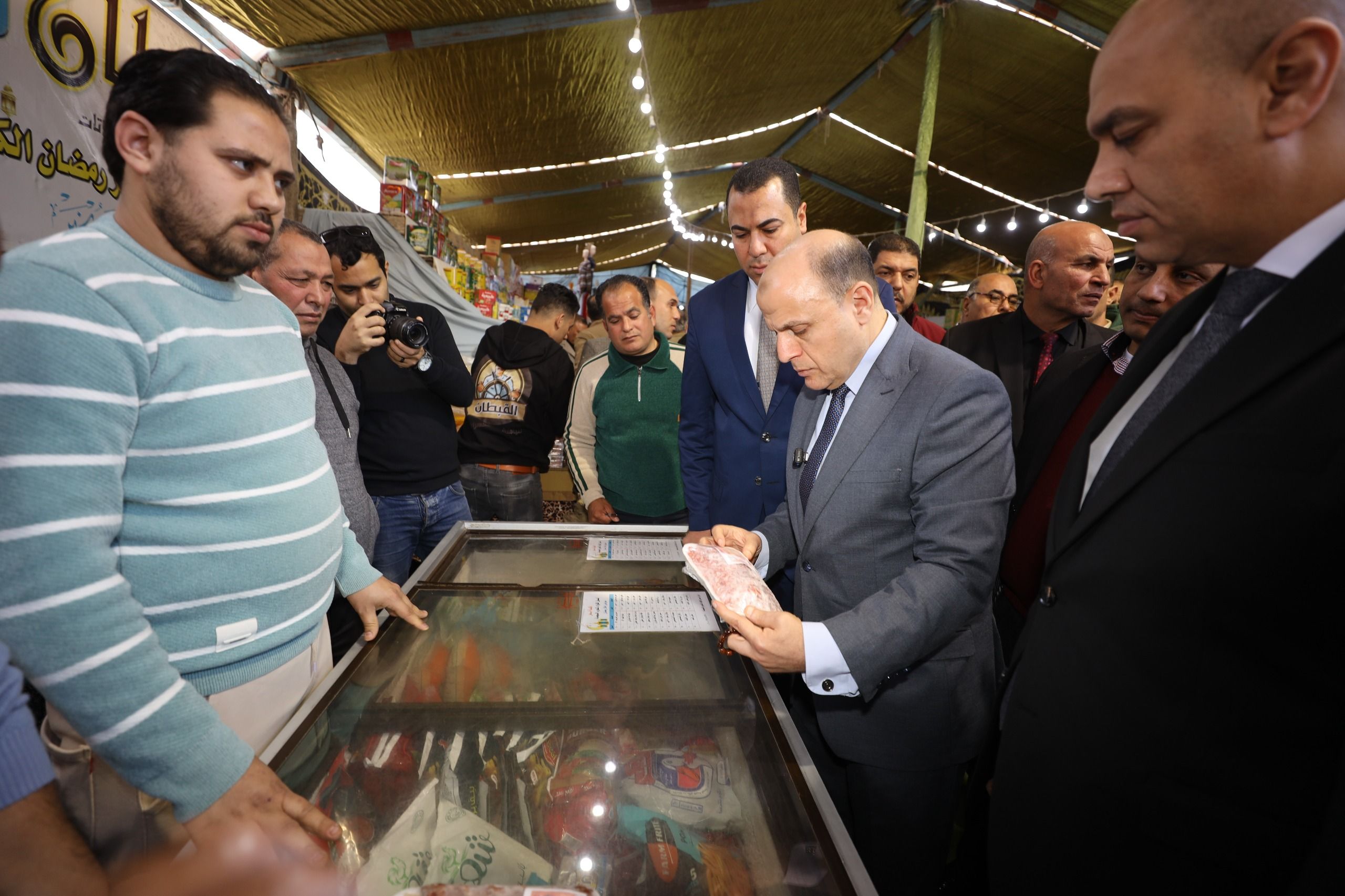 جولة لمحافظ كفر الشيخ في معرض أهلا رمضان