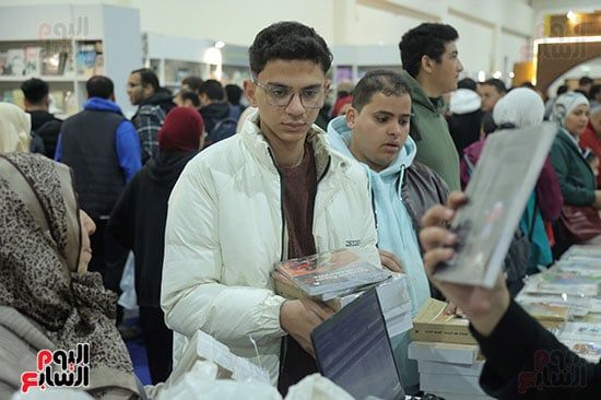 معرض الكتاب (4) معرض الكتاب (4)