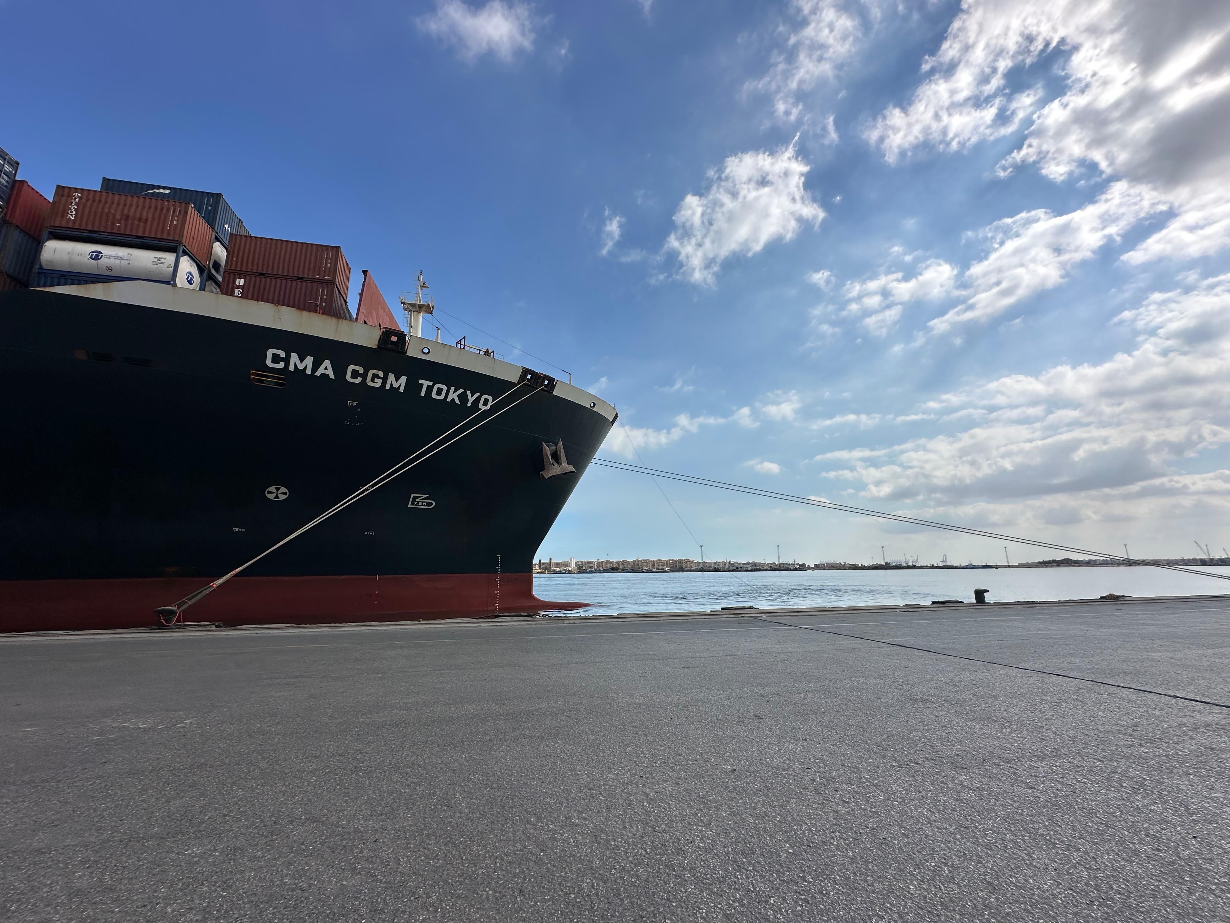 وصول وربط السفينة