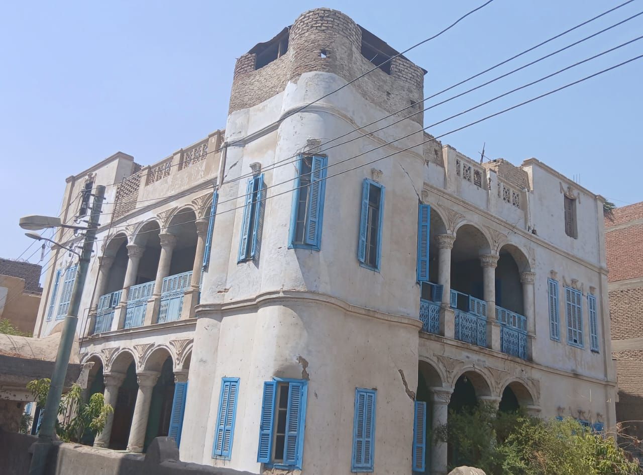 قصور قنا التاريخية