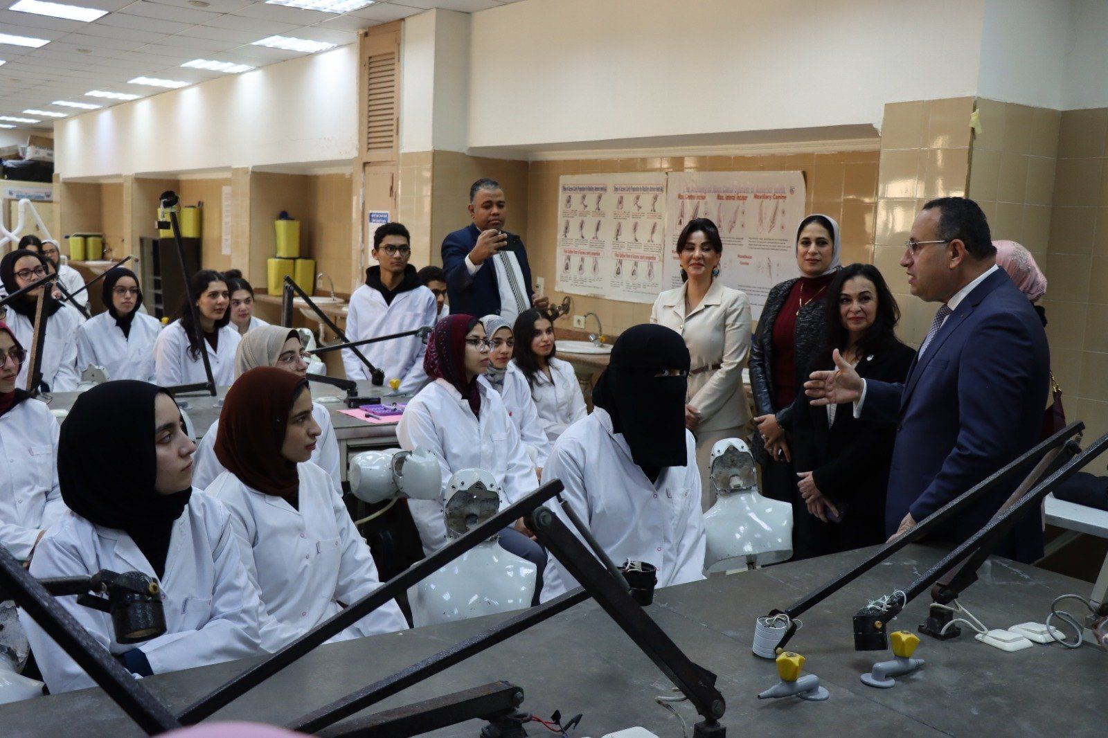 اليوم الدراسى الجامعى