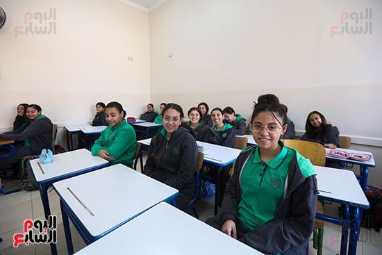 بداية الفصل الدراسي الثاني (34)