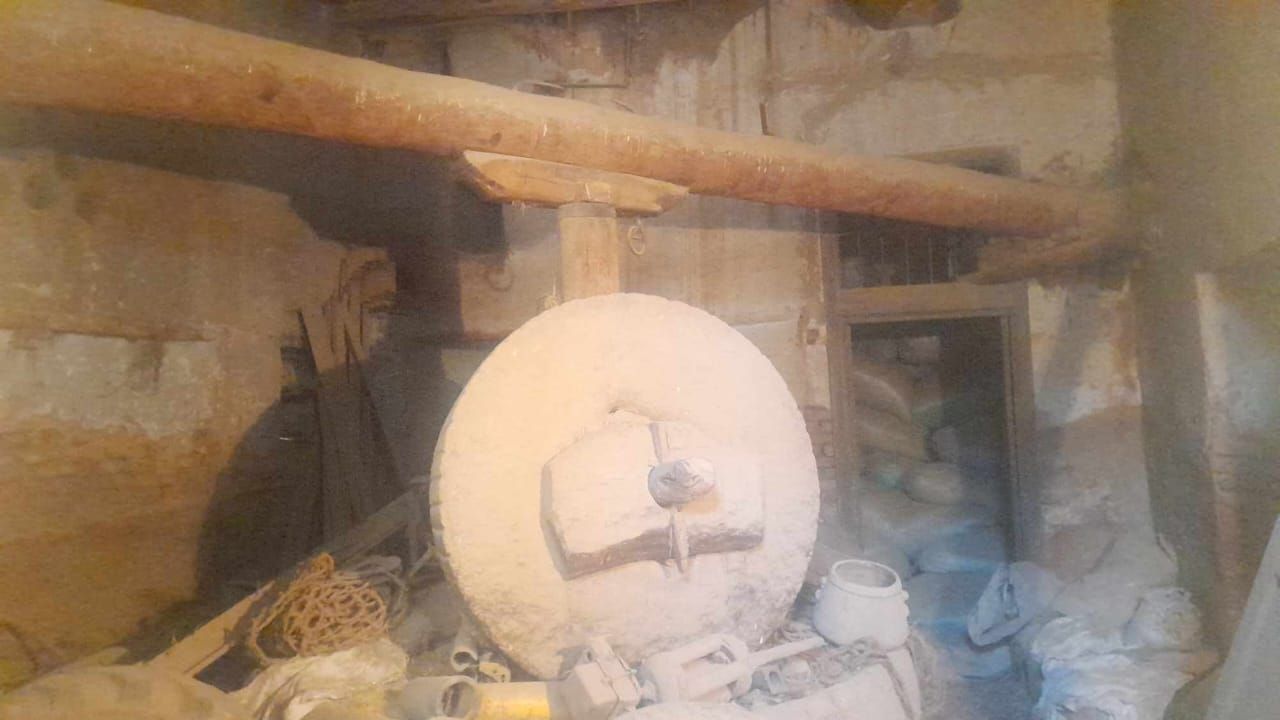 _حجر جرانيت بمعصرة نقادة