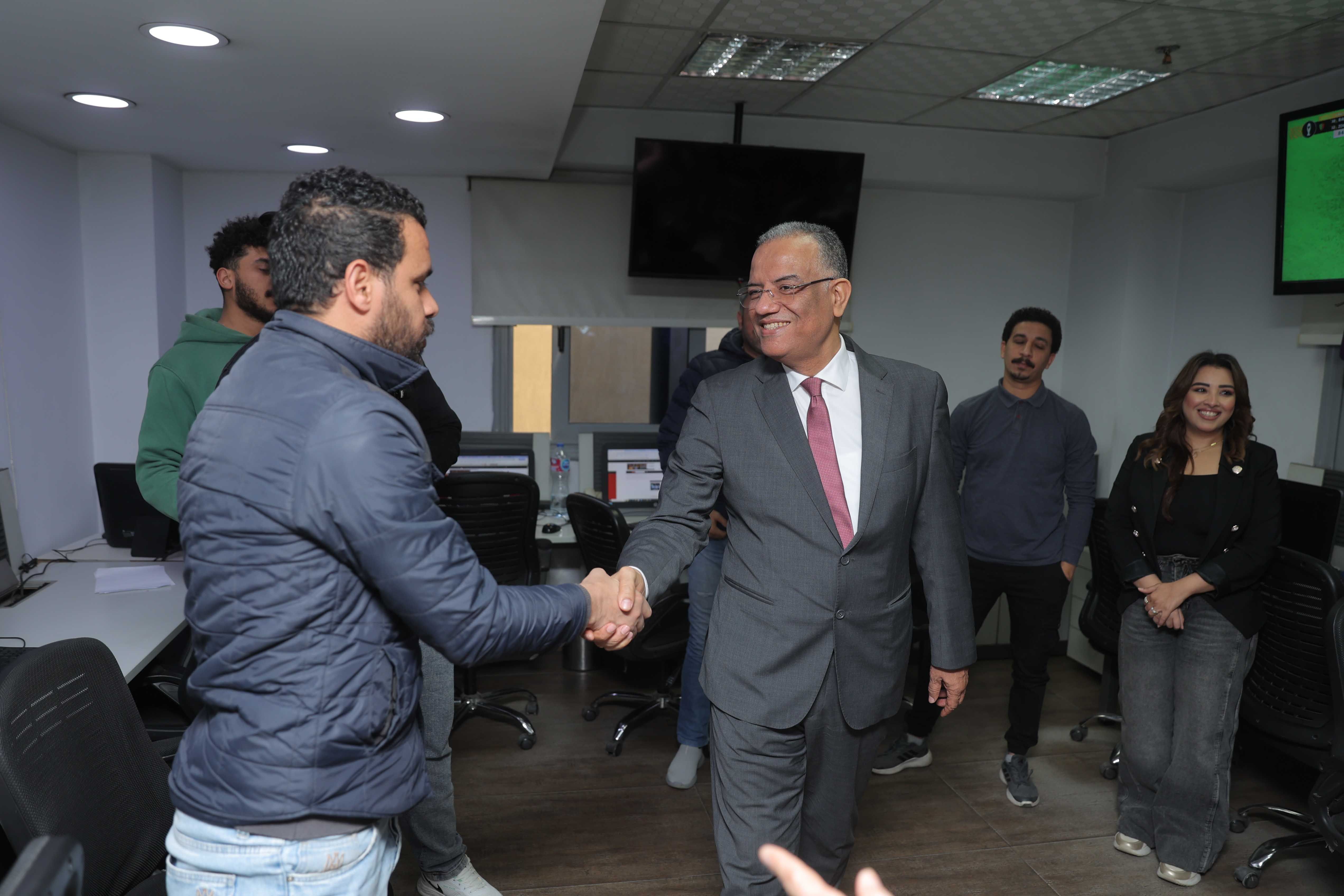 الدكتور محمود مسلم فى جولته لليوم السابع