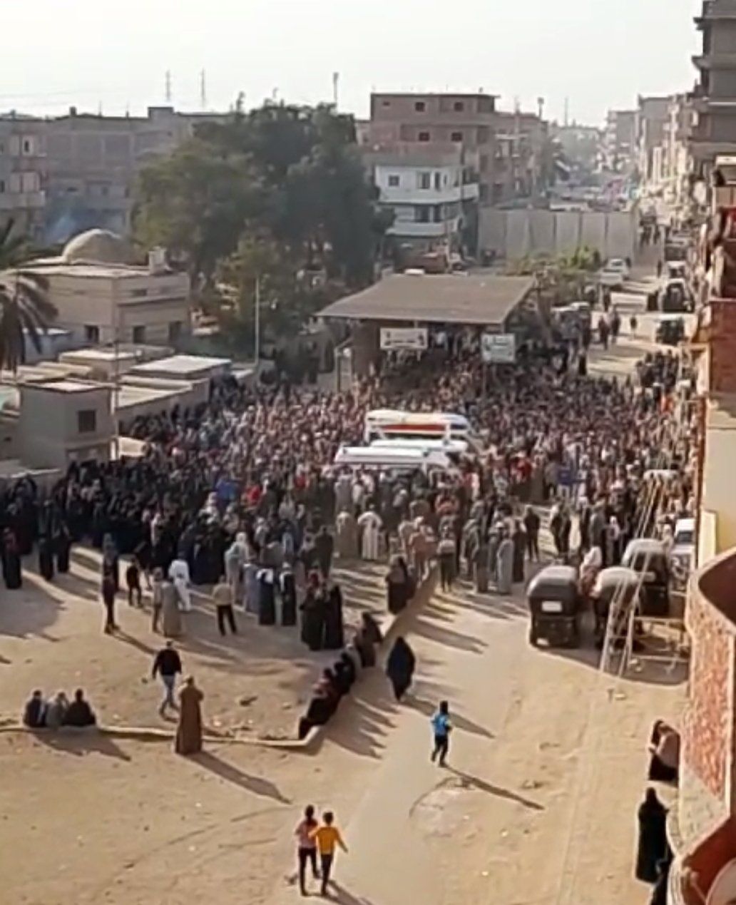 تشييع جثامين ضحايا انقلاب سيارة